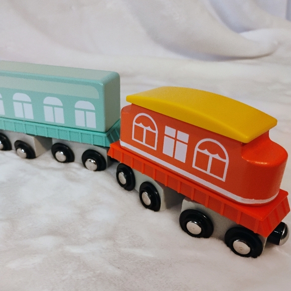 Gigglescape Magnetic Wooden Train Cars Engine Caboose Set Of 5 Target Toys A - Picture 4 of 5
